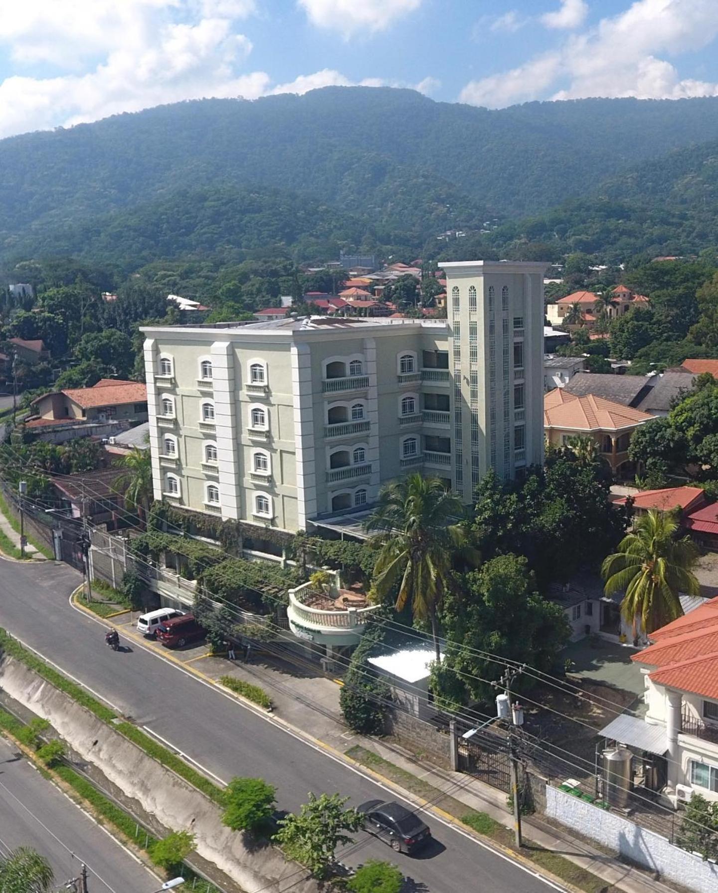 Boutique Hotel La Cordillera San Pedro Sula Exterior photo