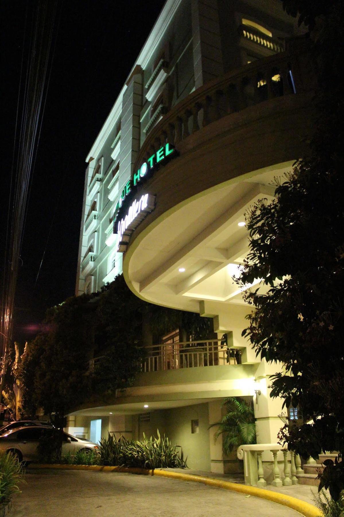 Boutique Hotel La Cordillera San Pedro Sula Exterior photo